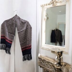 QINREN DOUBLEFACED SATIN SILK SCARF WITH FRINGE 52''x11"